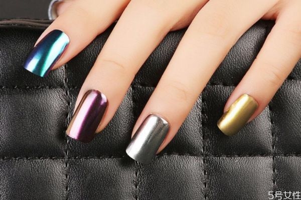 美甲一定要用平衡液嗎 美甲平衡液的作用 美甲一定要用平衡液嗎 美甲平衡液的作用