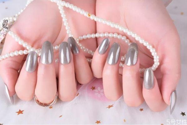 美甲一定要用平衡液嗎 美甲平衡液的作用 美甲一定要用平衡液嗎 美甲平衡液的作用