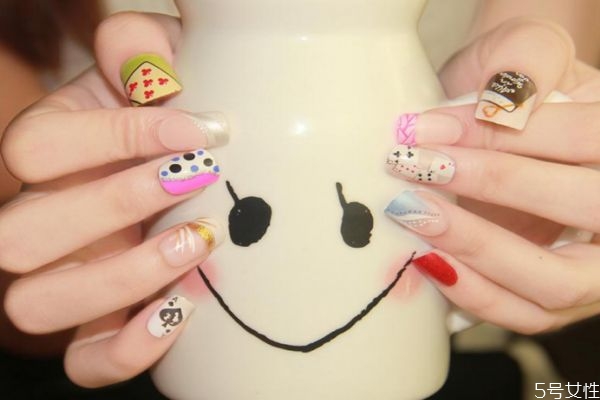 卸甲巾能擦鞋嗎 卸甲巾能卸掉甲片嗎 卸甲巾能擦鞋嗎 卸甲巾能卸掉甲片嗎