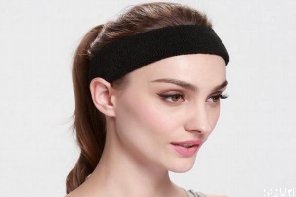 運(yùn)動發(fā)帶怎么綁 運(yùn)動頭帶和導(dǎo)汗帶區(qū)別 運(yùn)動發(fā)帶怎么綁 運(yùn)動頭帶和導(dǎo)汗帶區(qū)別