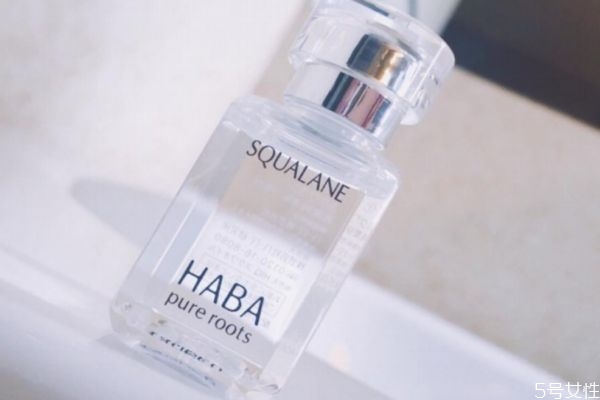 美容油用完要洗嗎 美容油和修護液先用哪個 美容油用完要洗嗎 美容油和修護液先用哪個