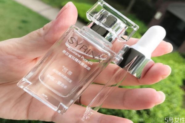 美容油用完要洗嗎 美容油和修護液先用哪個 美容油用完要洗嗎 美容油和修護液先用哪個