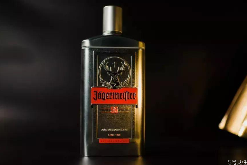 野格為什么叫瘋狗酒 野格配紅牛后勁有多大 野格為什么叫瘋狗酒 野格配紅牛后勁有多大