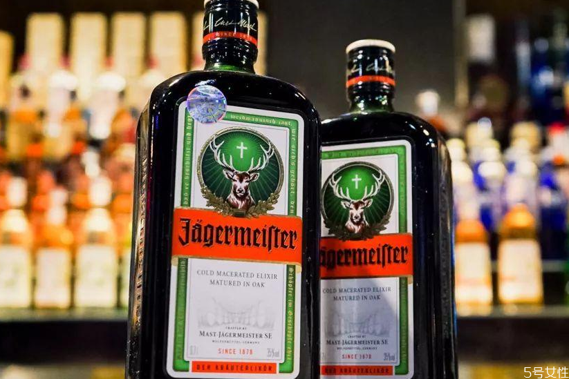 野格為什么一股中藥味 野格酒是什么釀造出來的 野格為什么一股中藥味 野格酒是什么釀造出來的