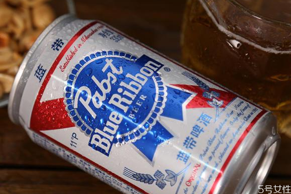 藍帶啤酒好喝嗎 藍帶與百威哪個好喝 藍帶啤酒好喝嗎 藍帶與百威哪個好喝