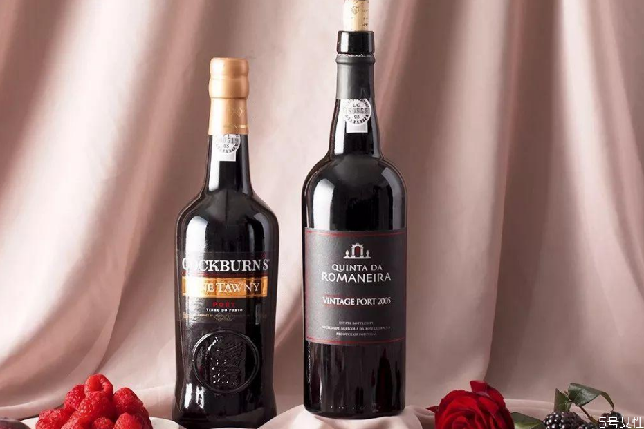 波特酒什么味道 波特酒和紅酒的區(qū)別 波特酒什么味道 波特酒和紅酒的區(qū)別