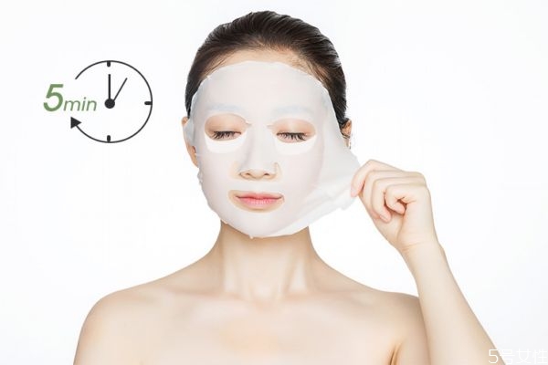 凝膠面膜可以直接敷臉嗎 凝膠面膜可以天天用嗎 凝膠面膜可以直接敷臉嗎 凝膠面膜可以天天用嗎