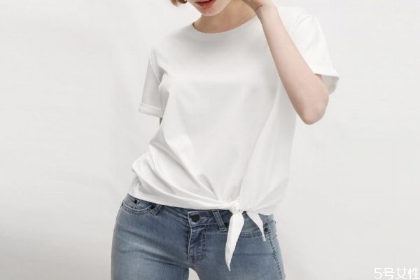 圓領(lǐng)t恤衣領(lǐng)大了怎么改小 t恤怎么洗領(lǐng)子不變形 圓領(lǐng)t恤衣領(lǐng)大了怎么改小 t恤怎么洗領(lǐng)子不變形