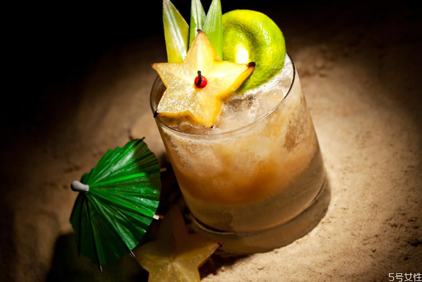 朗姆酒可樂(lè)調(diào)酒比例 朗姆酒怎么調(diào)配 朗姆酒可樂(lè)調(diào)酒比例 朗姆酒怎么調(diào)配