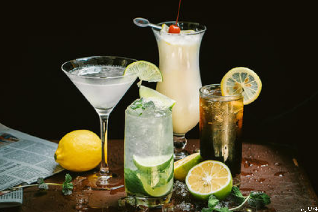 朗姆酒可樂(lè)調(diào)酒比例 朗姆酒怎么調(diào)配 朗姆酒可樂(lè)調(diào)酒比例 朗姆酒怎么調(diào)配