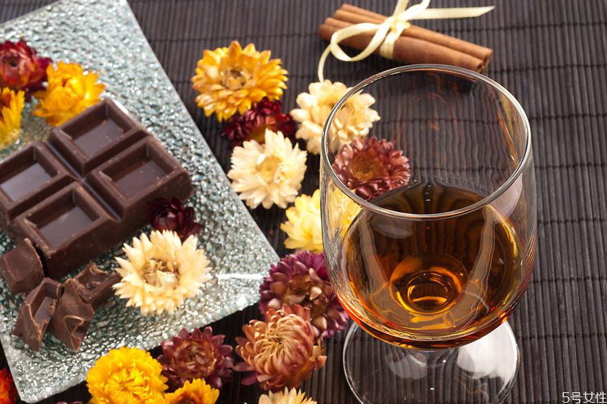 朗姆酒怎么保存 朗姆酒喝不完怎么保存 朗姆酒怎么保存 朗姆酒喝不完怎么保存