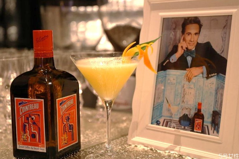 君度酒和朗姆酒一樣嗎 朗姆酒和君度酒有什么區(qū)別 君度酒和朗姆酒一樣嗎 朗姆酒和君度酒有什么區(qū)別