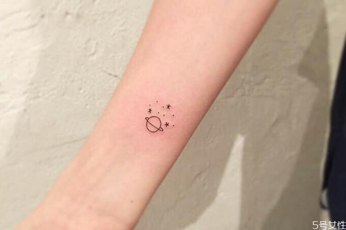 怎么讓紋身貼看起來(lái)不假 紋身貼怎么才能貼好 怎么讓紋身貼看起來(lái)不假 紋身貼怎么才能貼好