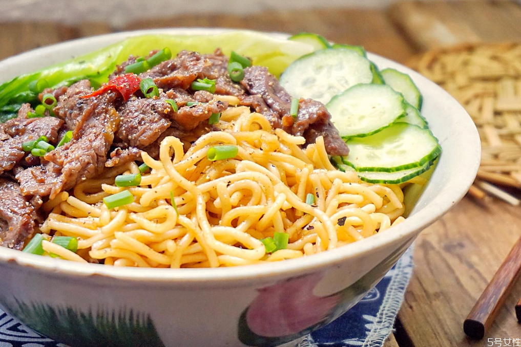 車仔面的做法 車仔面怎么做好吃 車仔面的做法 車仔面怎么做好吃