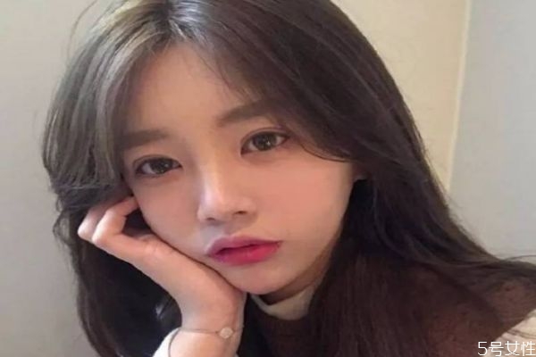 八字劉海不打理可以嗎 八字劉海洗完頭怎么吹 八字劉海不打理可以嗎 八字劉海洗完頭怎么吹