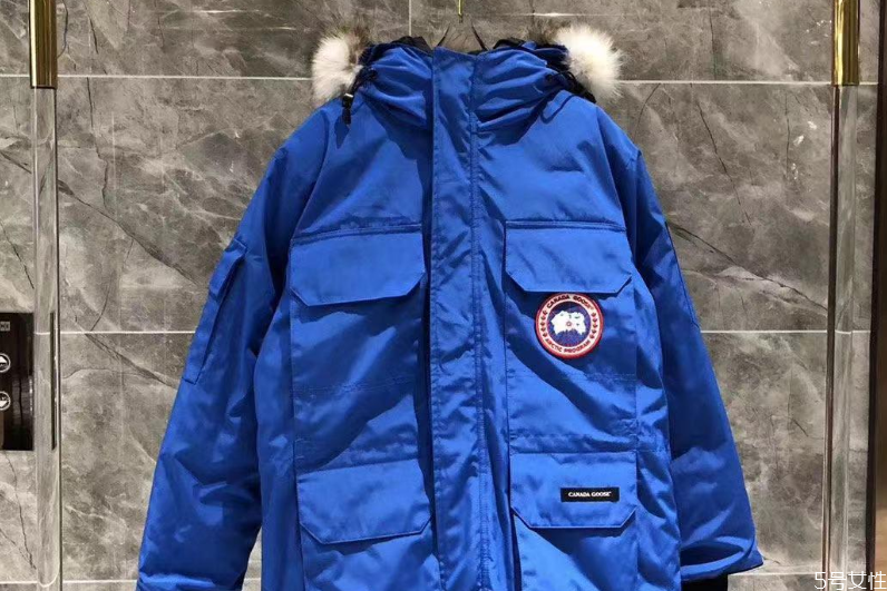 加拿大鵝遠征款有背帶嗎 加拿大鵝遠征款真假 加拿大鵝遠征款有背帶嗎 加拿大鵝遠征款真假