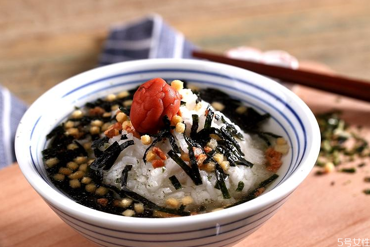 茶泡飯的熱量 茶泡飯可以減肥嗎 茶泡飯的熱量 茶泡飯可以減肥嗎