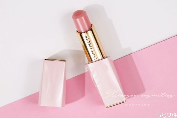 雅詩蘭黛潤唇膏怎么樣 雅詩蘭黛潤唇膏好不好用 雅詩蘭黛潤唇膏怎么樣 雅詩蘭黛潤唇膏好不好用