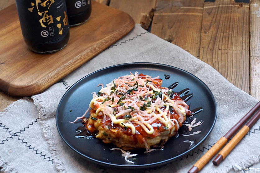 大阪燒是什么東西 文字燒和大阪燒的區(qū)別 大阪燒是什么東西 文字燒和大阪燒的區(qū)別