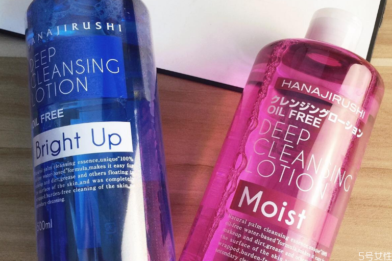 花印卸妝水倍潤型和滋養(yǎng)型的區(qū)別 花印卸妝水和貝德瑪哪個好 花印卸妝水倍潤型和滋養(yǎng)型的區(qū)別 花印卸妝水和貝德瑪哪個好