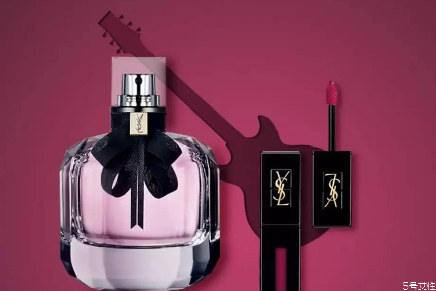 反轉(zhuǎn)巴黎香水適合什么人 反轉(zhuǎn)巴黎哪款更最好聞 反轉(zhuǎn)巴黎香水適合什么人 反轉(zhuǎn)巴黎哪款更最好聞