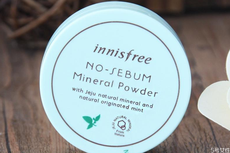 悅詩風(fēng)吟散粉敏感肌可以用嗎 悅詩風(fēng)吟散粉選哪個(gè)色 悅詩風(fēng)吟散粉敏感肌可以用嗎 悅詩風(fēng)吟散粉選哪個(gè)色