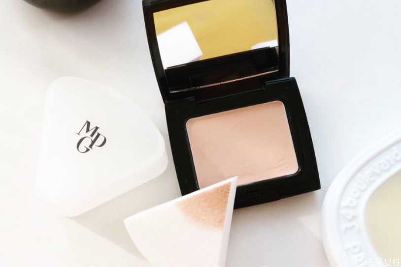 毛戈平粉膏可以用多久 毛戈平粉膏保質(zhì)期 毛戈平粉膏可以用多久 毛戈平粉膏保質(zhì)期