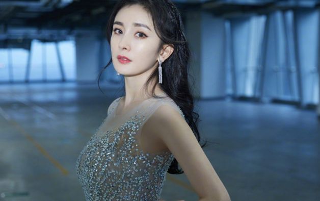 染發(fā)會不會導(dǎo)致白發(fā)越來越多 染發(fā)會讓白發(fā)越來越多嗎 染發(fā)會不會導(dǎo)致白發(fā)越來越多 染發(fā)會讓白發(fā)越來越多嗎