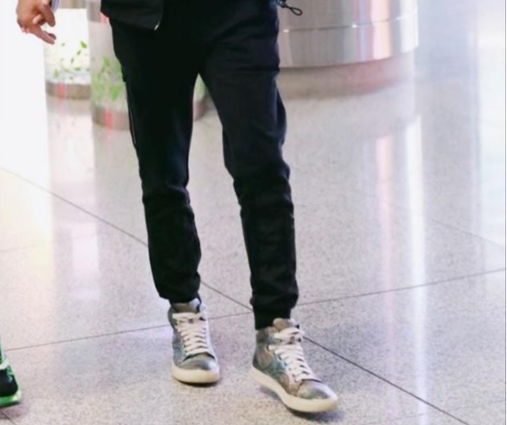 高幫板鞋搭配什么褲子好男 高幫板鞋男配什么褲子 高幫板鞋搭配什么褲子好男 高幫板鞋男配什么褲子
