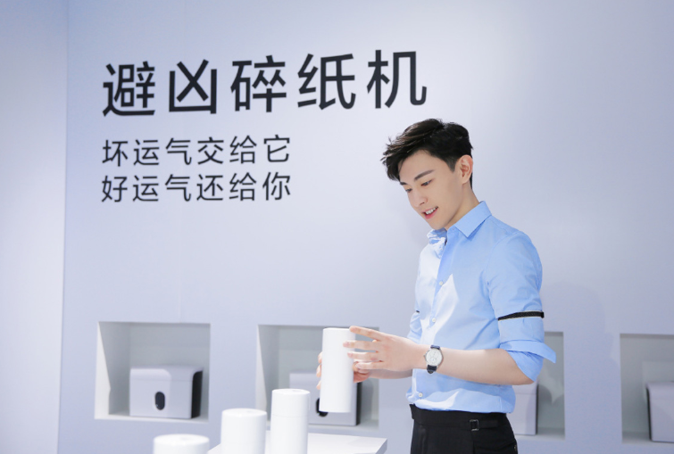 男生怎么提升自己的魅力 提升男人氣質(zhì)的方法 男生怎么提升自己的魅力 提升男人氣質(zhì)的方法