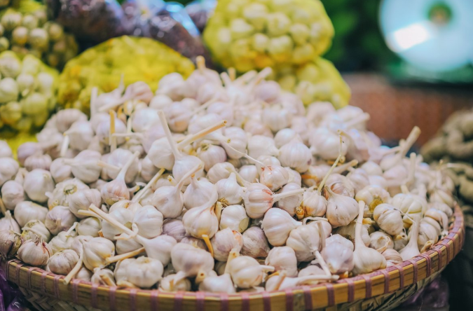大蒜與醋的功效 大蒜與醋一起吃的副作用 大蒜與醋的功效 大蒜與醋一起吃的副作用