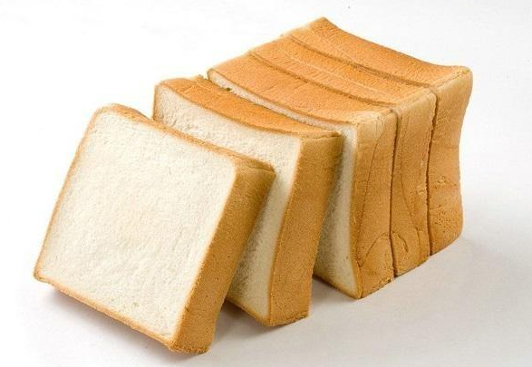 喝白酒時吃什么不容易醉 喝酒前必須吃東西 喝白酒時吃什么不容易醉 喝酒前必須吃東西