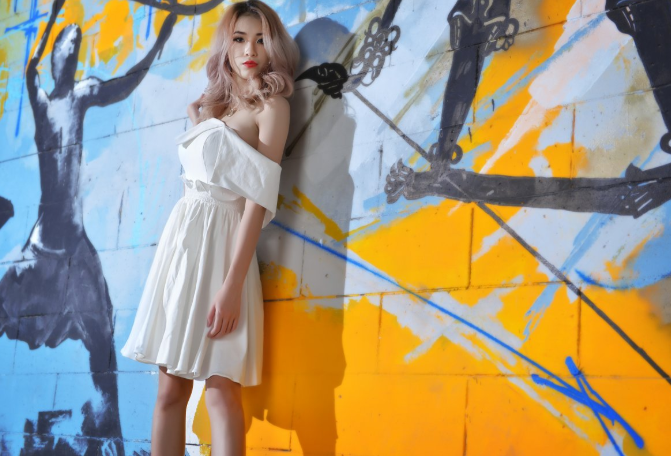 女生頭發(fā)緊貼頭皮,怎么讓頭發(fā)蓬松 女生頭發(fā)緊貼頭皮,怎么讓頭發(fā)蓬松