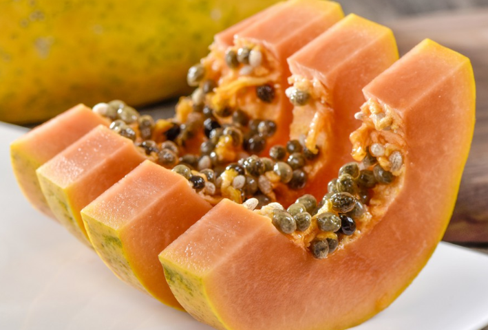 木瓜對女生的好處 木瓜對女性的功效與作用 木瓜對女生的好處 木瓜對女性的功效與作用