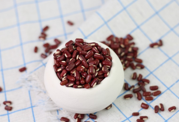 紅豆和赤小豆哪個(gè)補(bǔ)血效果比較好 紅豆和赤小豆誰最補(bǔ)血