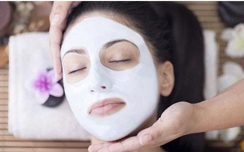 睡眠面膜的正確使用方法 睡眠面膜需要洗掉再睡嗎 睡眠面膜的正確使用方法 睡眠面膜需要洗掉再睡嗎