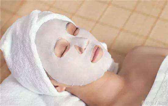 睡眠面膜的正確使用方法 睡眠面膜需要洗掉再睡嗎 睡眠面膜的正確使用方法 睡眠面膜需要洗掉再睡嗎