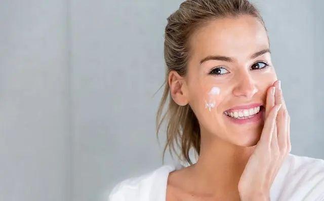 怎么選擇防曬產(chǎn)品 防曬怎么用才可以達(dá)到最好 怎么選擇防曬產(chǎn)品 防曬怎么用才可以達(dá)到最好