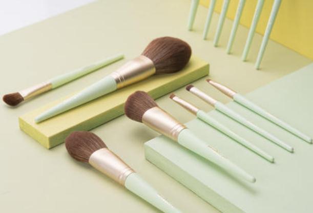 化妝刷可以在太陽下曬嗎 化妝刷可以曬干嗎 化妝刷可以在太陽下曬嗎 化妝刷可以曬干嗎