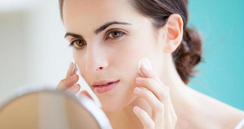 素顏霜能維持多久 素顏霜能當面霜使用嗎 素顏霜能維持多久 素顏霜能當面霜使用嗎
