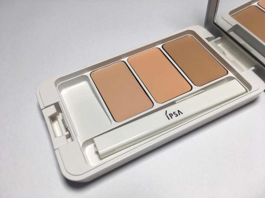 遮瑕的顏色要比粉底液深嗎 遮瑕的顏色怎么選 遮瑕的顏色要比粉底液深嗎 遮瑕的顏色怎么選