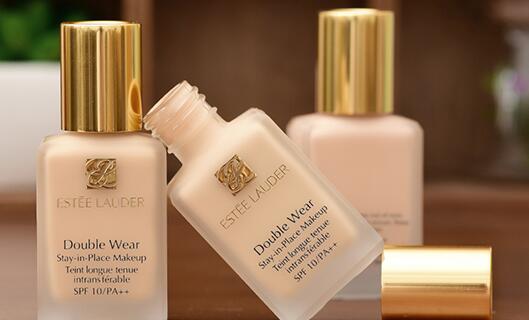 粉底液怎么選擇適合自己的色號(hào) 粉底液怎么用不會(huì)卡粉 粉底液怎么選擇適合自己的色號(hào) 粉底液怎么用不會(huì)卡粉