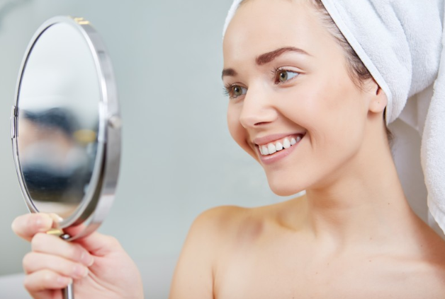 為什么一熬夜就長(zhǎng)痘 熬夜就長(zhǎng)痘痘是什么原因 為什么一熬夜就長(zhǎng)痘 熬夜就長(zhǎng)痘痘是什么原因