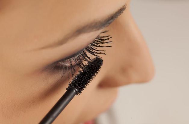 睫毛膏有防水的嗎 睫毛膏有害嗎 睫毛膏有防水的嗎 睫毛膏有害嗎