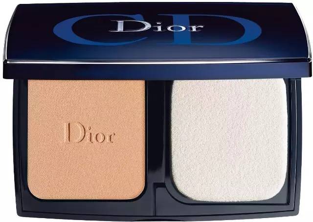 粉餅跟散粉的區(qū)別在哪里 粉餅和散粉哪個(gè)好用一些 粉餅跟散粉的區(qū)別在哪里 粉餅和散粉哪個(gè)好用一些