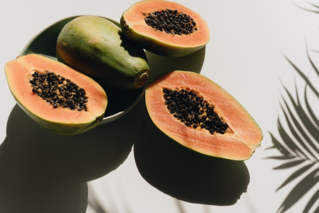 木瓜熟吃好還是生吃好 木瓜熟吃和生吃的區(qū)別 木瓜熟吃好還是生吃好 木瓜熟吃和生吃的區(qū)別