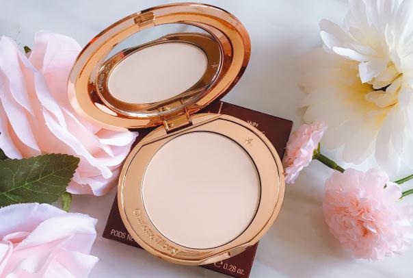 粉餅怎么用才能不卡粉 粉餅怎么選擇色號 粉餅怎么用才能不卡粉 粉餅怎么選擇色號