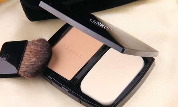 粉餅有定妝功效嗎 粉餅有什么作用 粉餅有定妝功效嗎 粉餅有什么作用