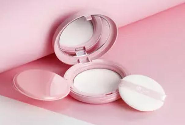 粉餅有定妝功效嗎 粉餅有什么作用 粉餅有定妝功效嗎 粉餅有什么作用