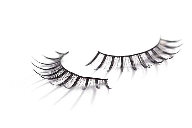 假睫毛可以二次使用嗎 假睫毛可以重復(fù)使用多少次 假睫毛可以二次使用嗎 假睫毛可以重復(fù)使用多少次